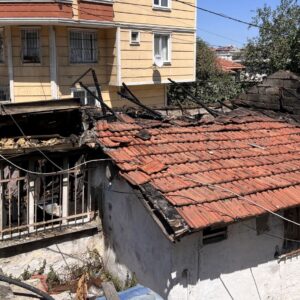 gaziosmanpasada gecekondu alevlere teslim oldu sZs91pgO