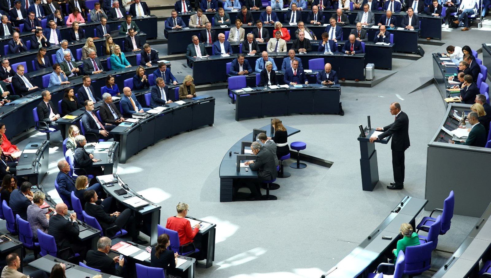 alman parlamentosunda giris karti krizi mODMwJmD