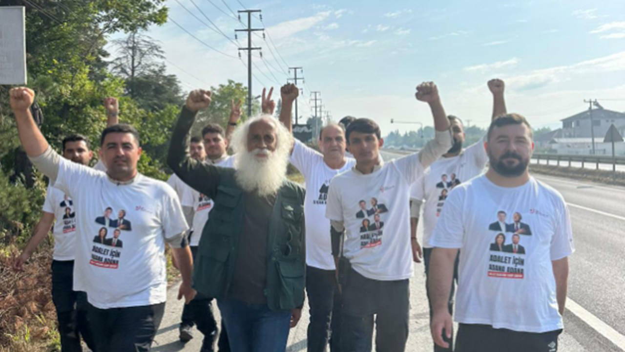 chpli genclerin ozgurluk yuruyusune hendekte sanatci suaviden destek bu yuruyus bu memleketin butun insanlari icindir f5OzJ9Jd