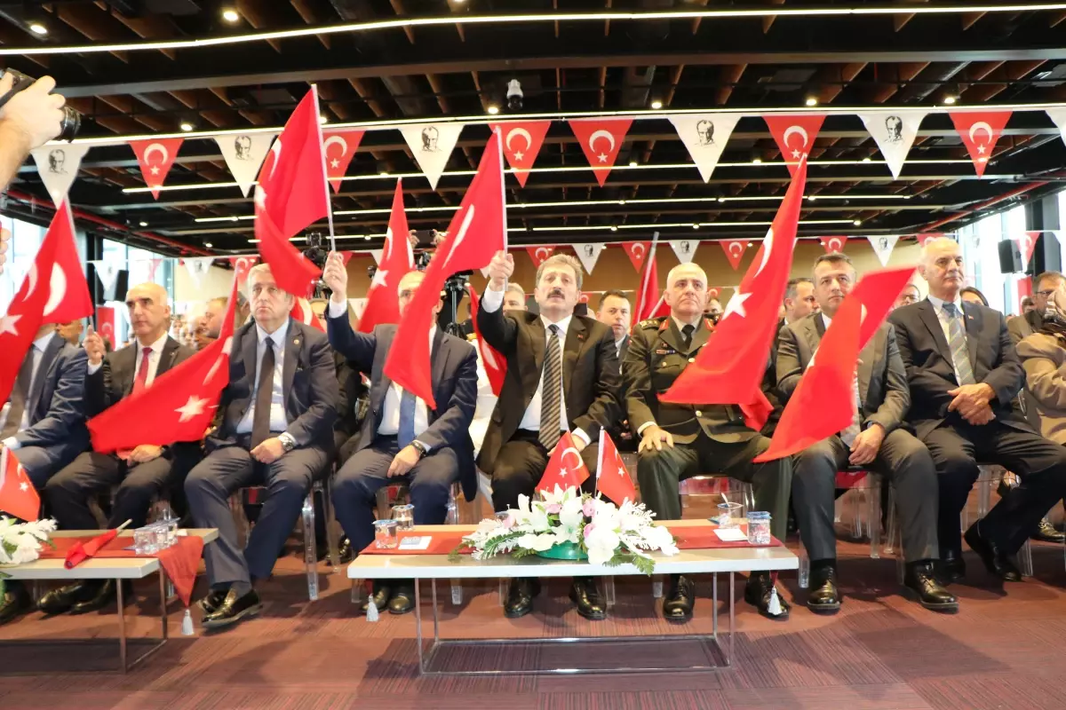 samsundaki torenlere tekerlekli sandalyesiyle katilan 87 yasindaki kore gazisine vefa YIHcLthc