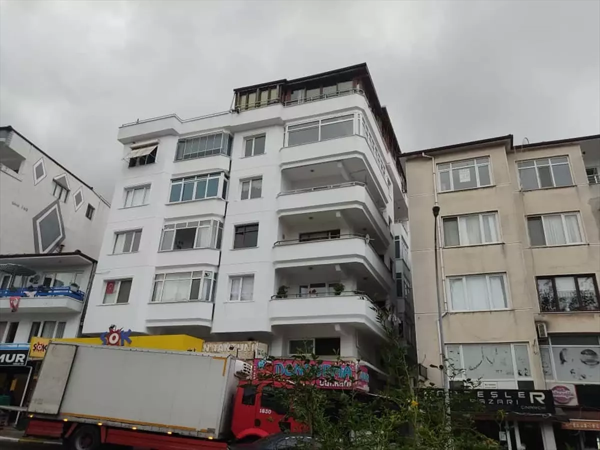 unlu sarkici gullu hayatini kaybetti Yn6EmGVH