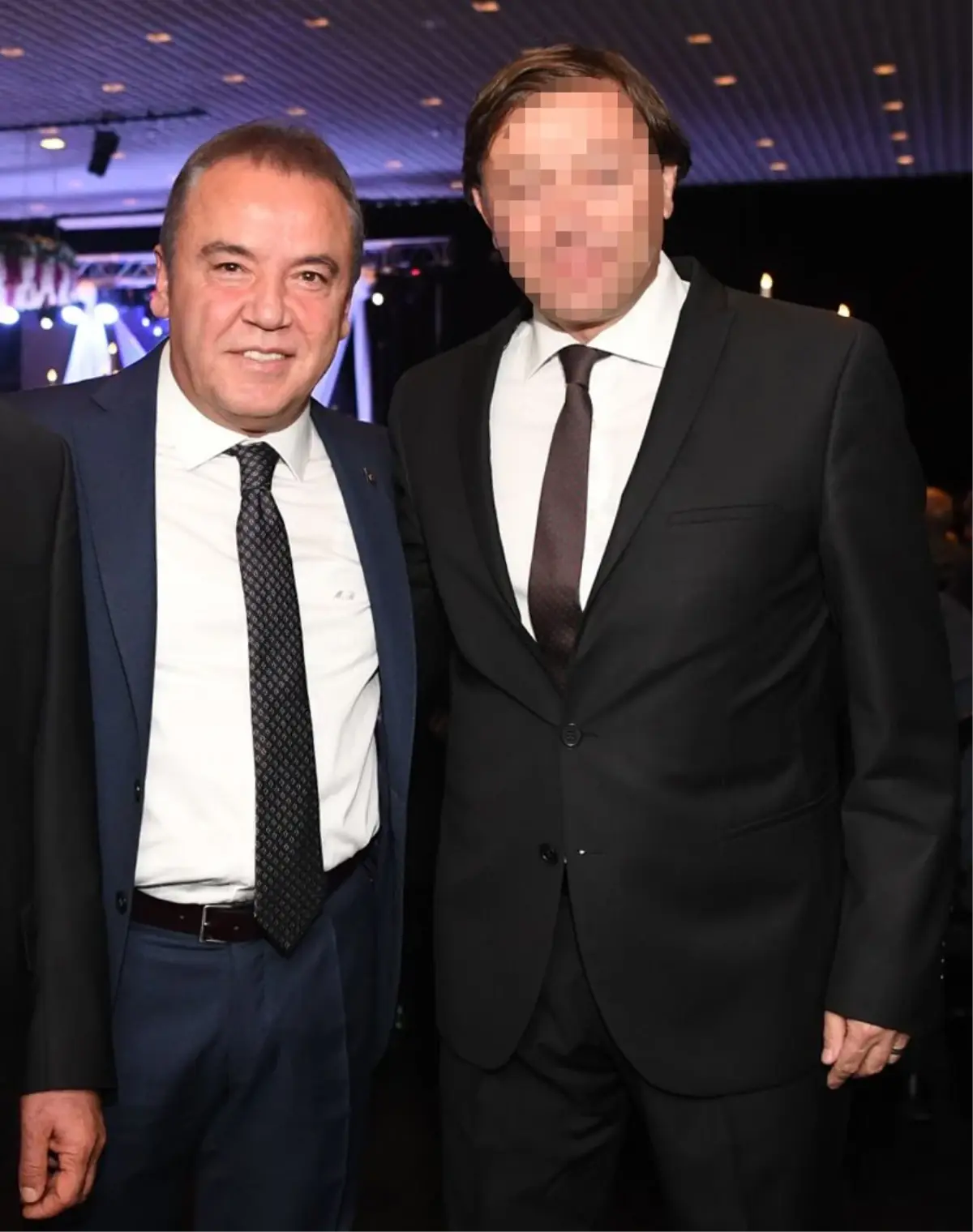 antalyada rusvet operasyonu 6 gozalti IUj7dc9a.jpg