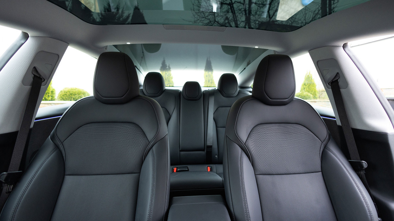 arabalardaki en guvenli koltuk hangisi IjmbxINa.jpg