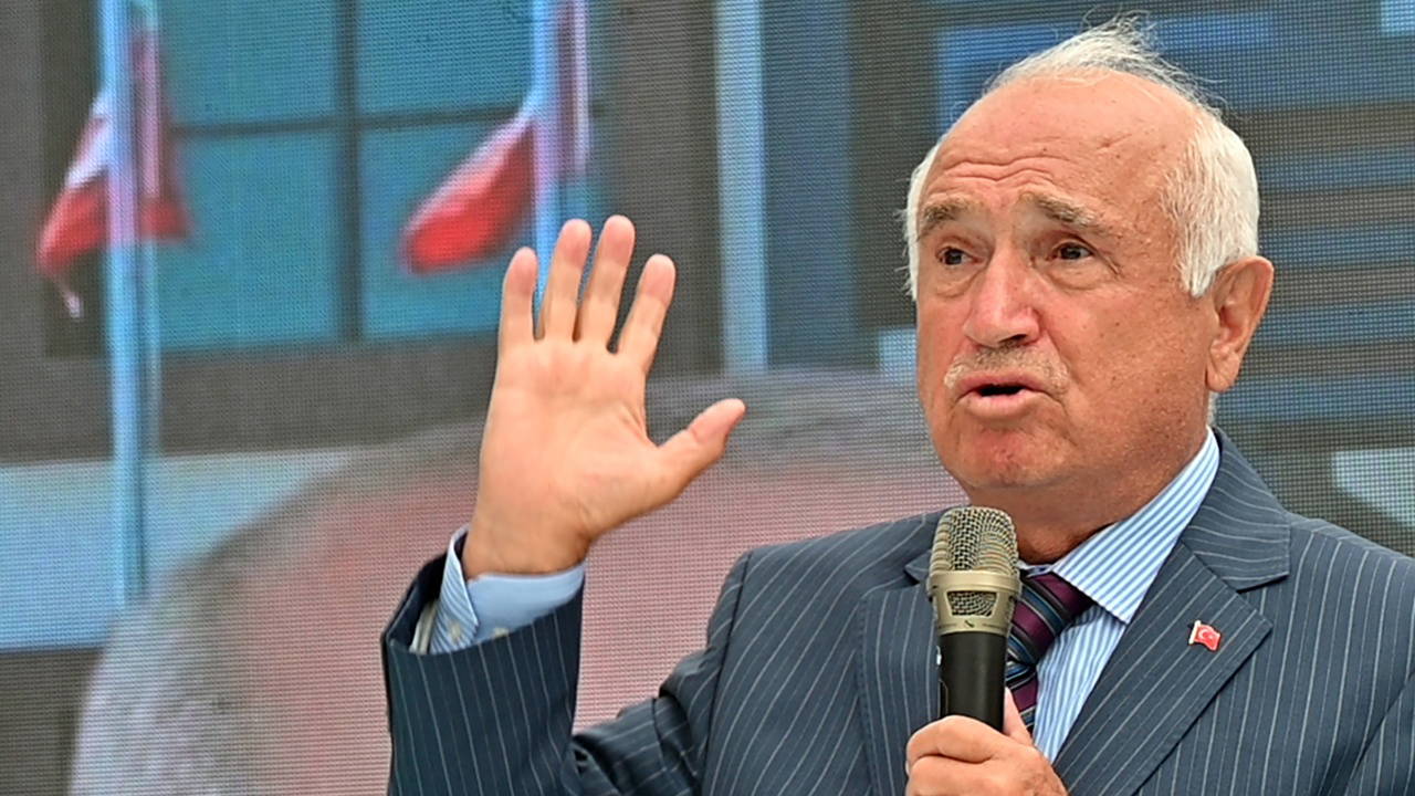 eski tbmm baskani cemil cicekten dikkat ceken konusma cumhuriyet tartismalarini bu ulke icin sikintili bulurum ArbLNh7k