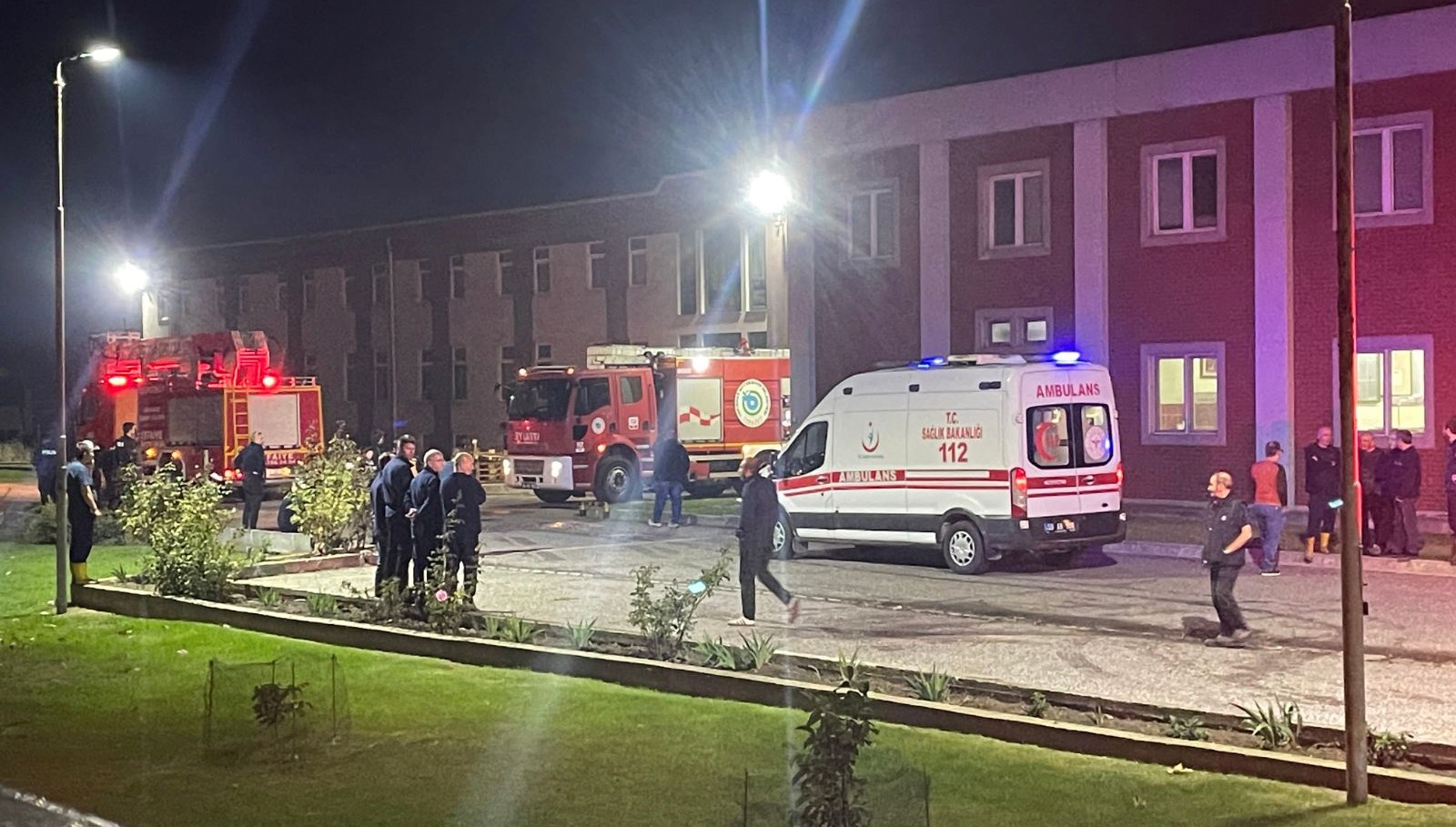 fabrikada baca yangini iki kisi hastaneye kaldirildi 66LY6GH8.jpg