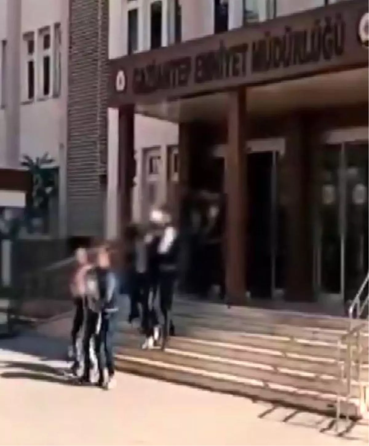 gaziantepte 32 suclu yakalandi BvSURtjs