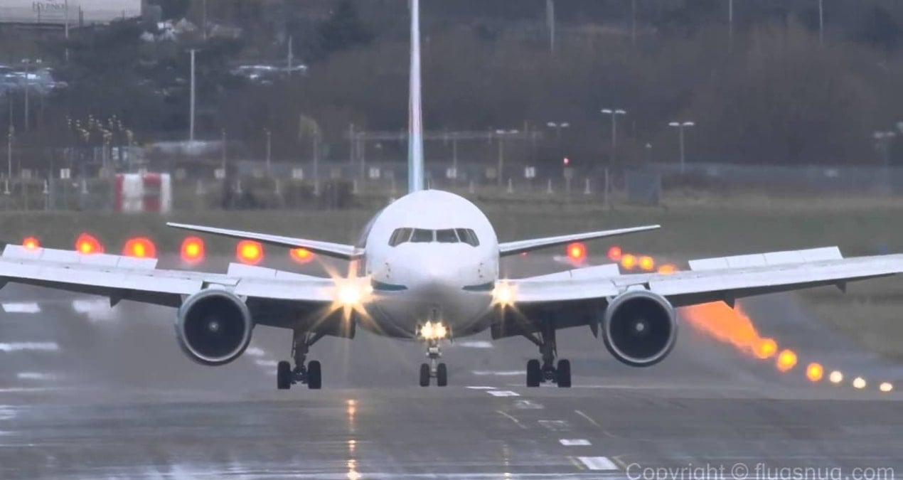 istanbulda deprem ucuslara ara verildi pilotlara bu uyari yapildi fmOWTm7Z