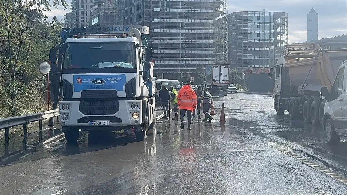 kagithanede yagis sonrasi trafik normale dondu lnMkJMgN.jpg