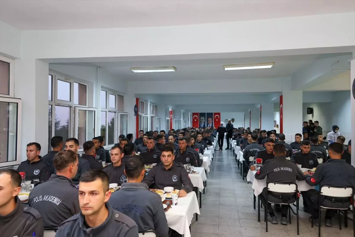 vali sozer pomem ogrencileriyle bulustu QC9ZAZxp