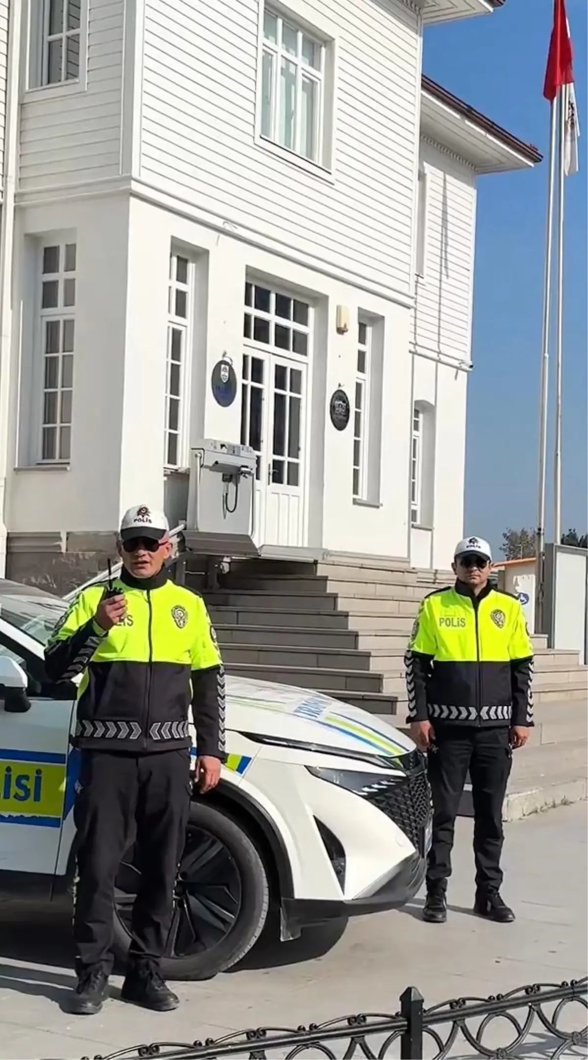 yalova emniyetinde kriptolu telsiz muhabere sistemi ketum kullanima basladi TfQWqp7C.jpg