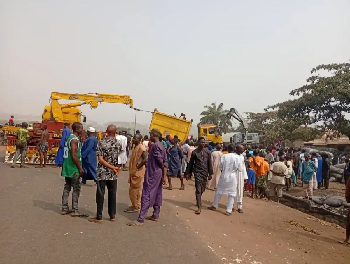 Nijerya’da Kamyon Kazası: 12 Ölü