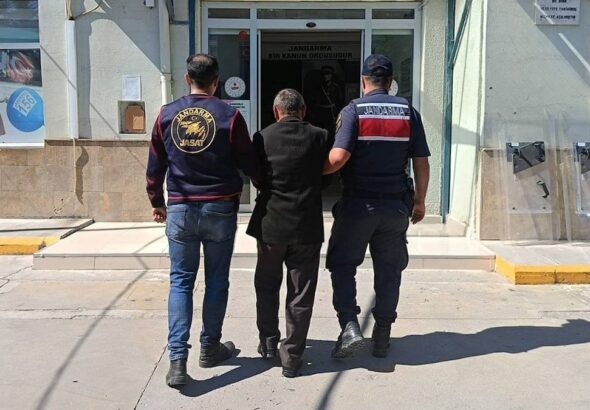 42-yil-hapis-cezasi-bulunan-firari-yakalandi-hgZnpV8F